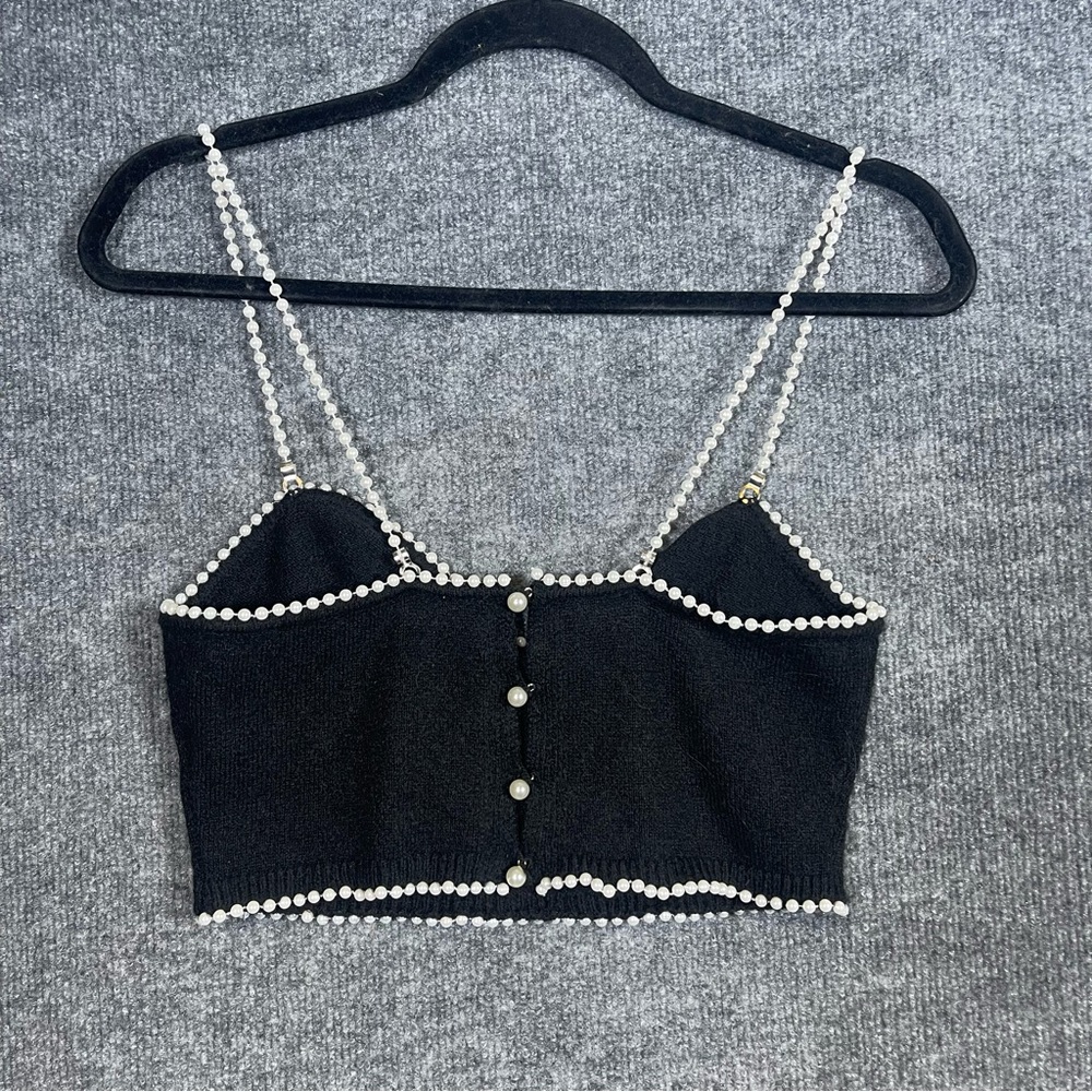 ASTR the Label Women Small Kira Black Pearl Knit Sweater Tank Crop Top Old Money - Picture 3 of 11